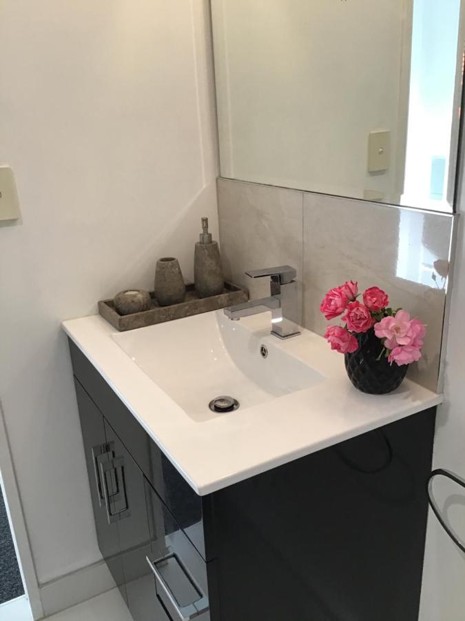 La Casita Waiheke Apartment Oneroa Luaran gambar